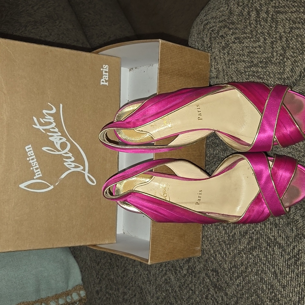 Christian Louboutin Fuchsia Heels Size 9.5